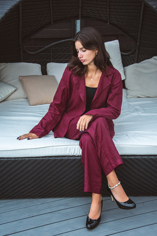 Adhika Blézer - Burgundy Majesty