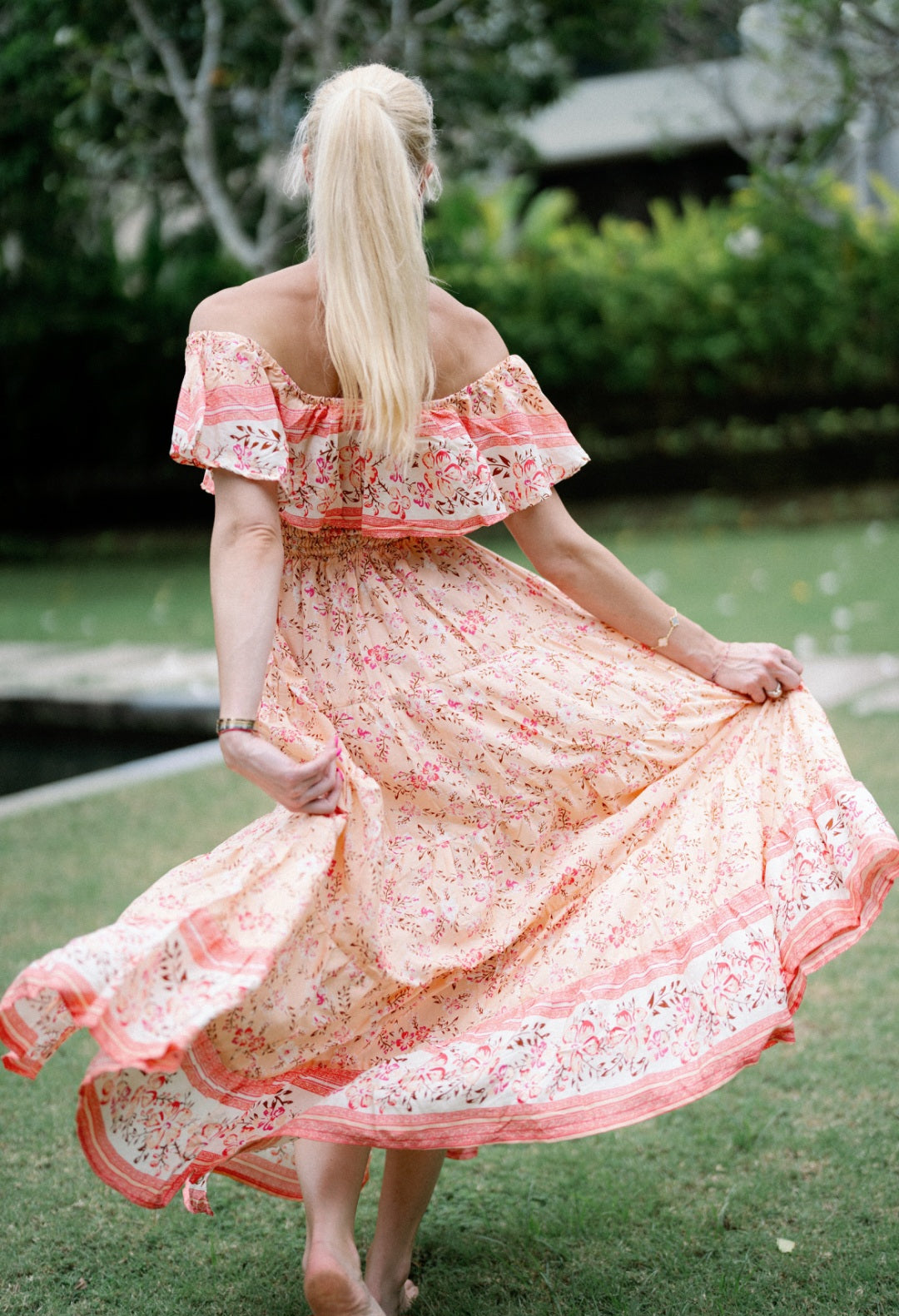 Sabrina Hosszú Ruha - Peach Blossom