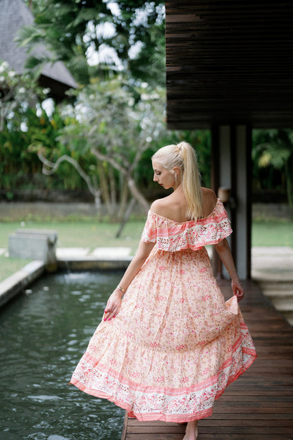 Sabrina Hosszú Ruha - Peach Blossom