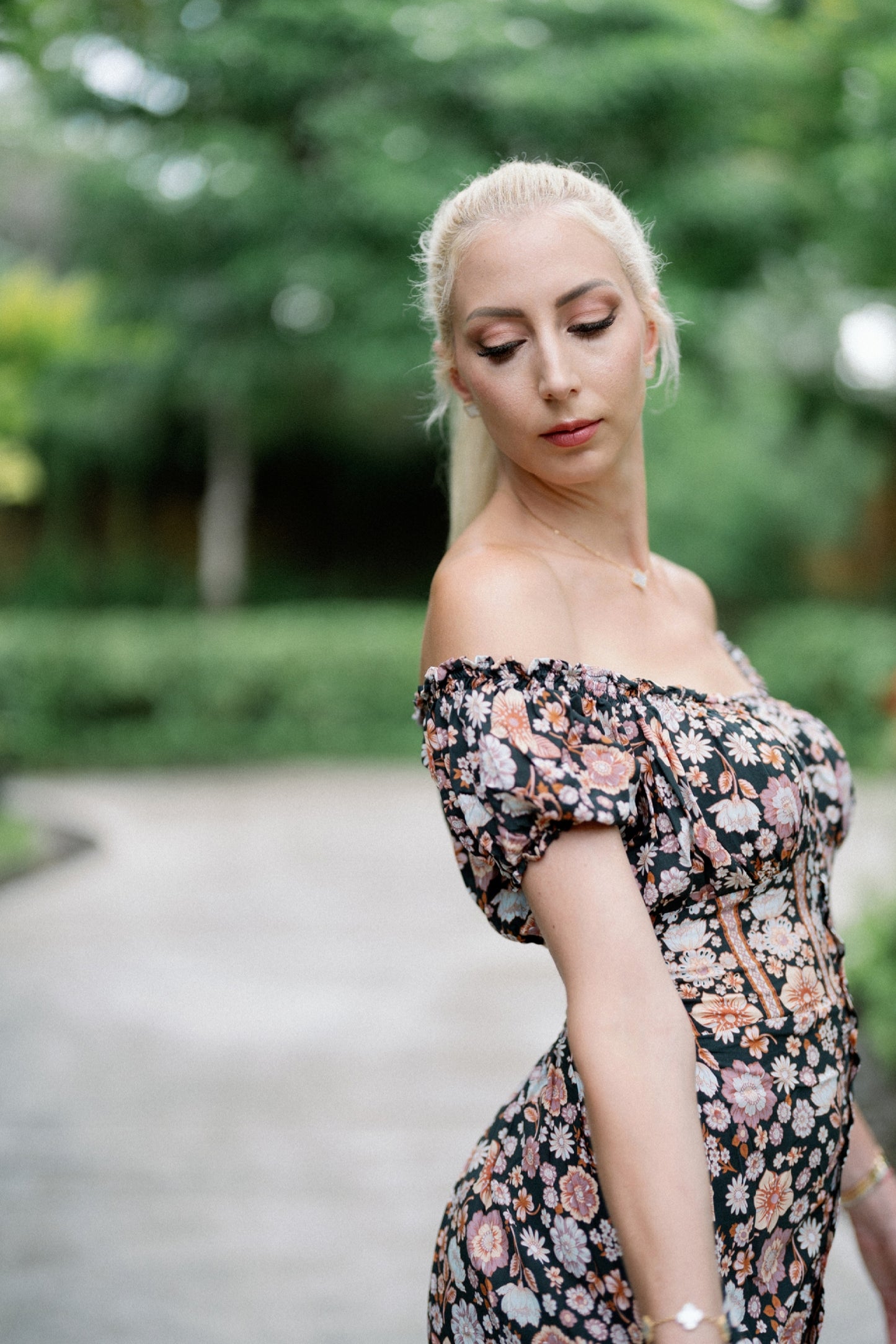 Sabrina Ruha - Amber Dusk